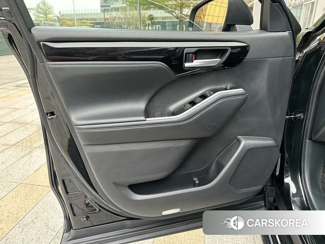 Toyota Highlander id 4301633 из Китая 23