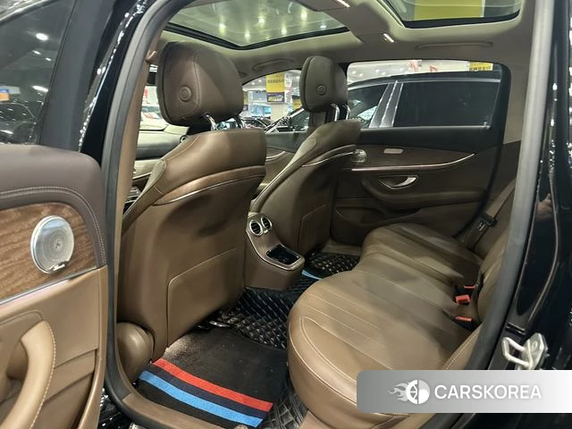 Mercedes-Benz E-class id 4209424 из Китая 8
