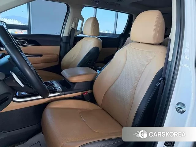 Kia Carnival 4th generation id 3412360 из Кореи 16