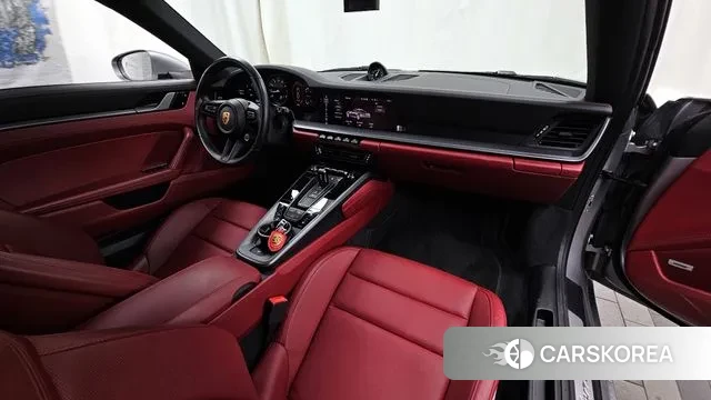 Porsche 911(992) id 3008768 из Кореи 17