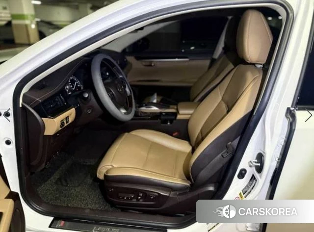 Lexus New ES300h id 4672879 из Кореи 7