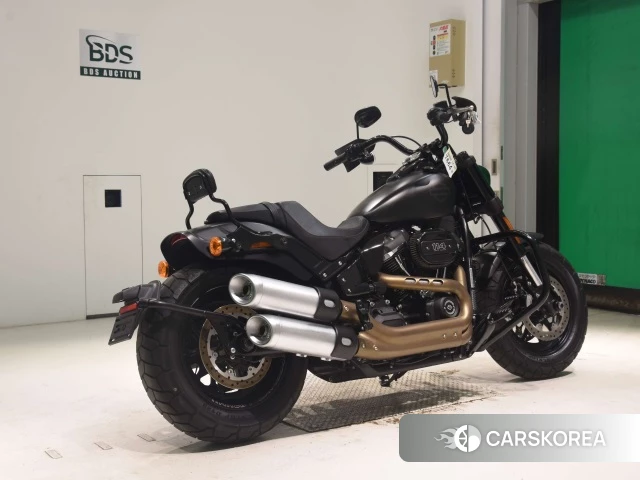 Harley-Davidson Softail Fat Bob FXFBS1868 2018 из Японии, фото 2