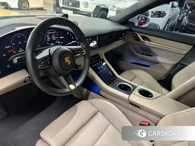 Porsche Taycan id 3231388 из Кореи 17