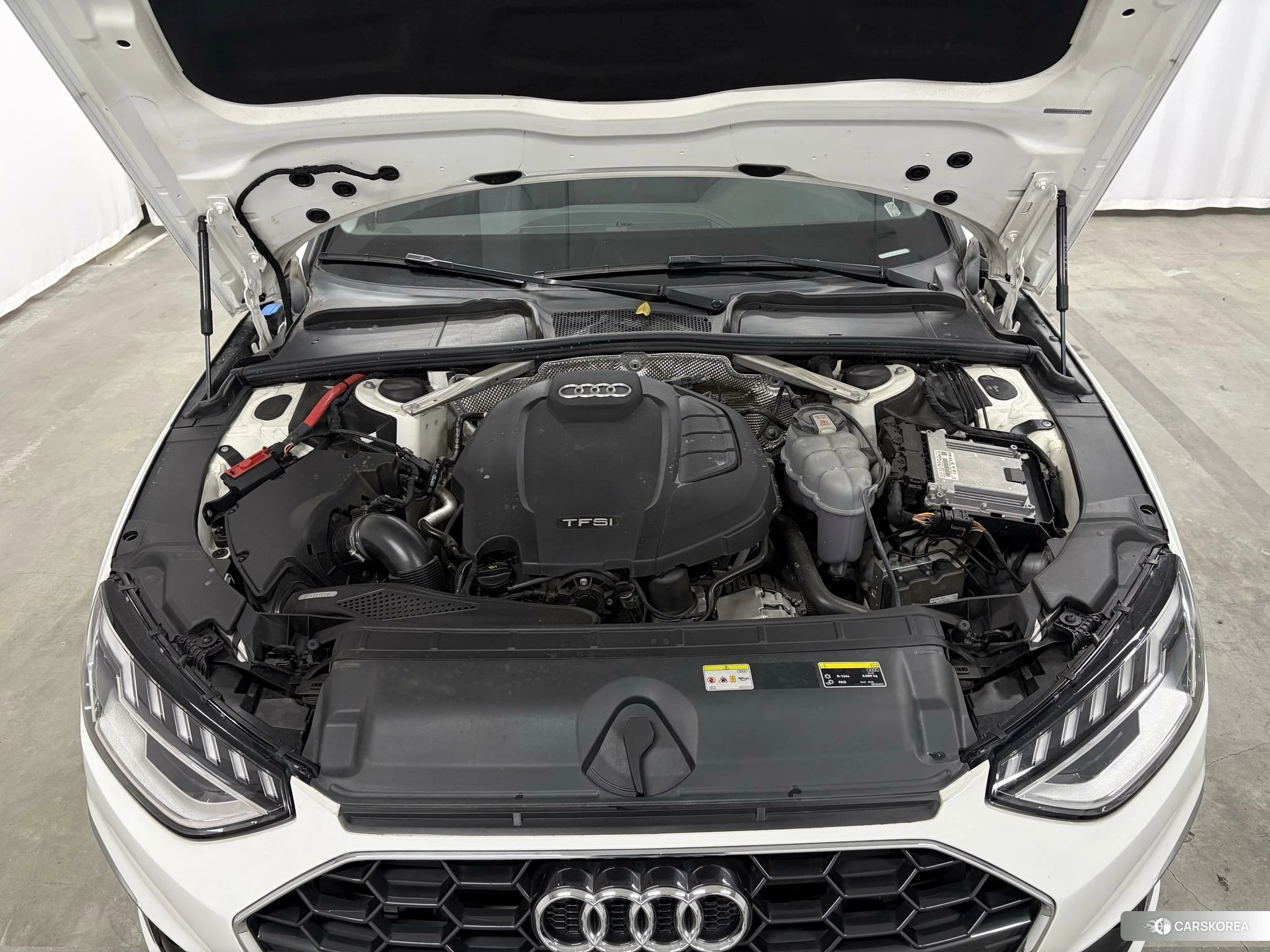 Audi A4L id 4473447 из Китая 17