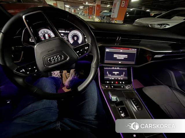 Audi A6L id 4276919 из Китая 16