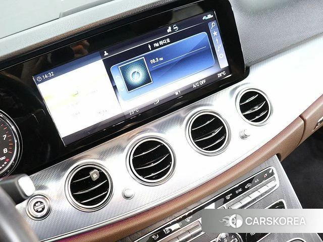 Mercedes-Benz E-Class W213 id 3813621 из Кореи 17