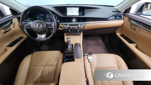 Lexus New ES300h id 3682709 из Кореи 17