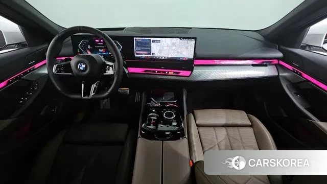 BMW 5 Series (G60) id 3706472 из Кореи 17