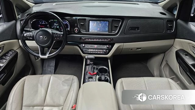 Kia The New Carnival id 4390131 из Кореи 17