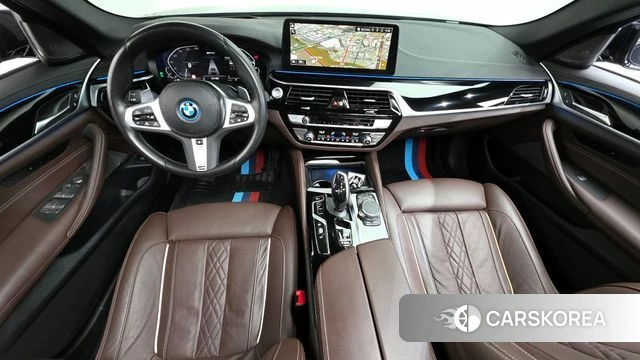 BMW 5 Series (G30) id 4308609 из Кореи 35