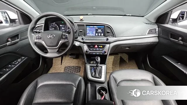 Hyundai Avante AD id 3386149 из Кореи 17