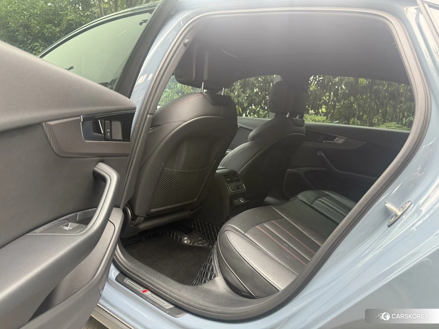 Audi A4L id 4461323 из Китая 19