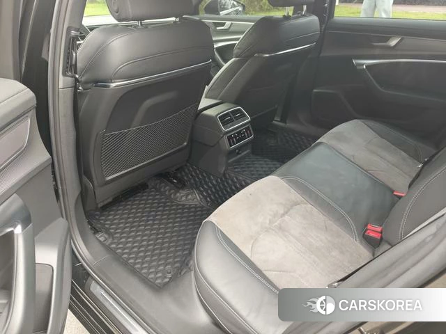 Audi A6L id 4278521 из Китая 10