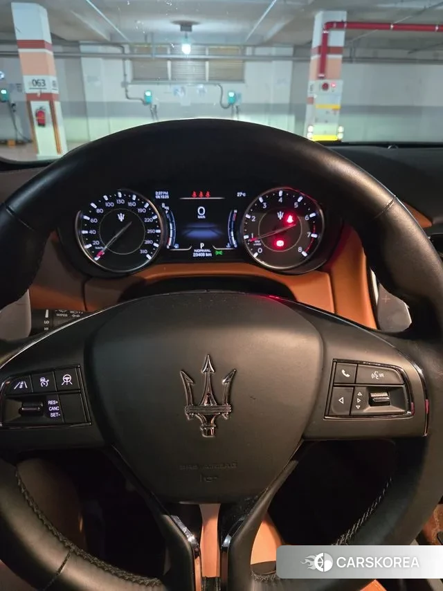 Maserati Ghibli id 3735002 из Кореи 7