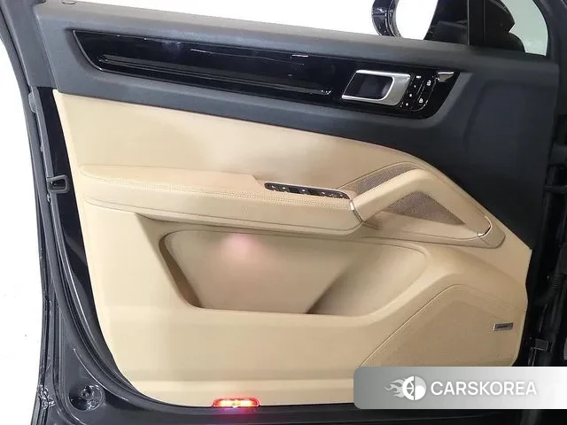 Porsche Cayenne (PO536) id 3060706 из Кореи 17