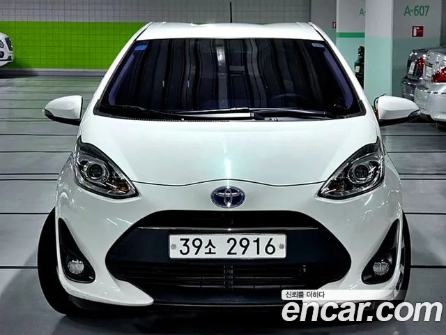 Toyota Prius C id 2876679 из Кореи 17