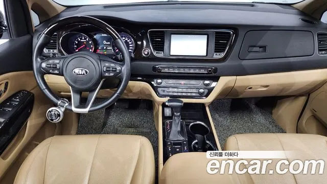 Kia The New Carnival id 2374978 из Кореи 17