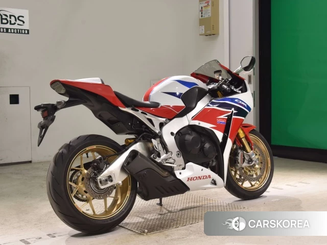 Проданный Honda CBR1000RR 2014 из Японии, фото 4