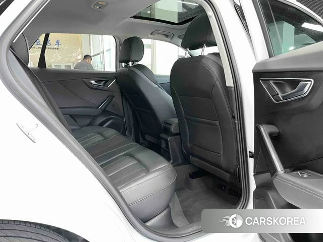 Audi Q2L id 4380526 из Китая 16
