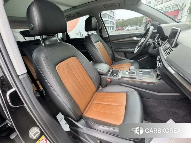 Audi Q5L id 4240112 из Китая 36
