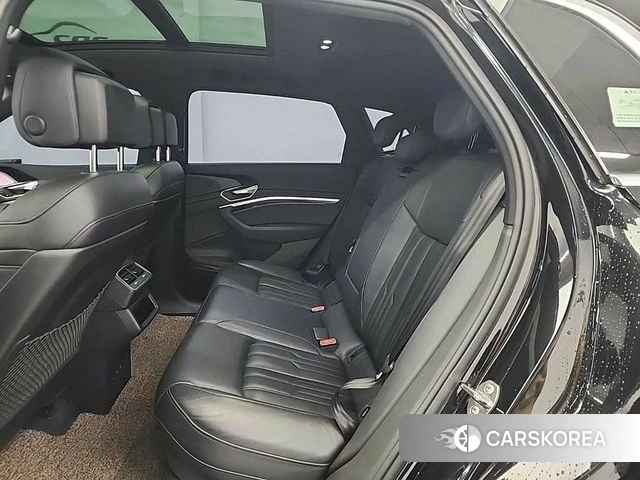 Audi e-Tron id 3915801 из Кореи 15