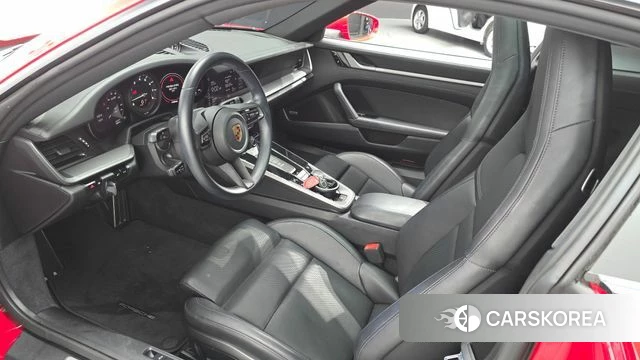 Porsche 911(992) id 3806933 из Кореи 17