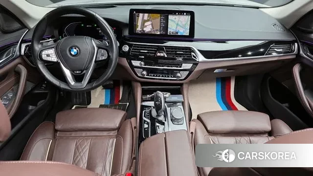 BMW 5 Series (G30) id 3290756 из Кореи 17