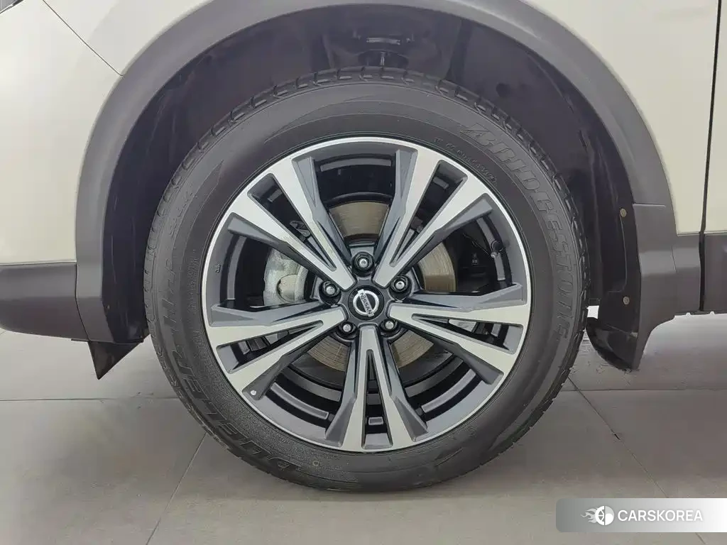 Nissan Qashqai id 4653783 из Китая 21