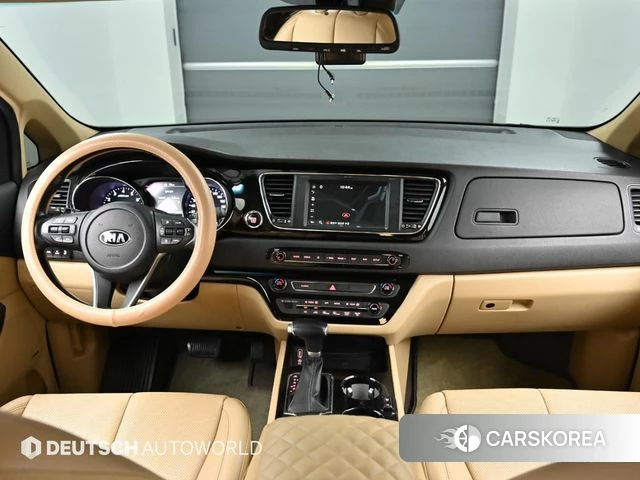 Kia The New Carnival id 4471319 из Кореи 17