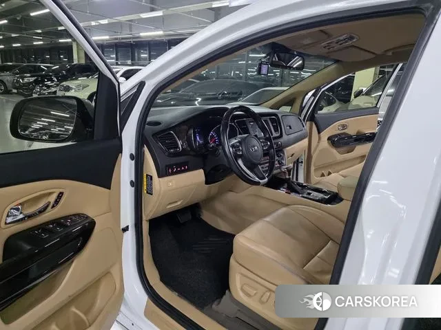 Kia The New Carnival id 3552313 из Кореи 17