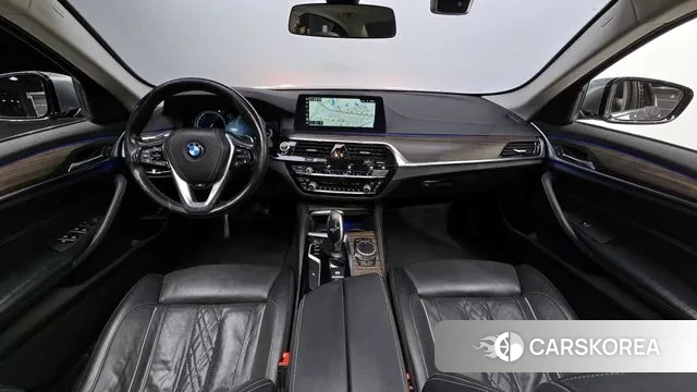 BMW 5 Series (G30) id 3013840 из Кореи 17