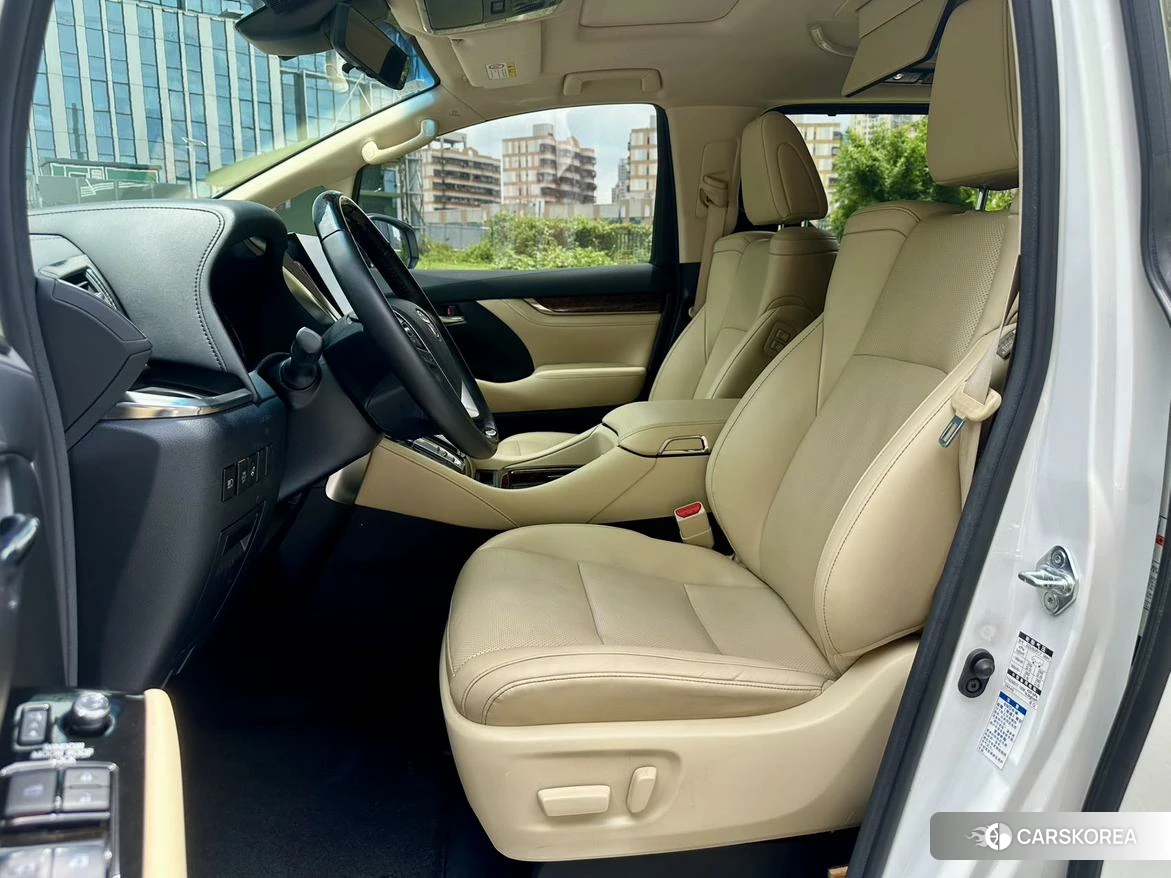 Toyota Elfa id 4420887 из Китая 19