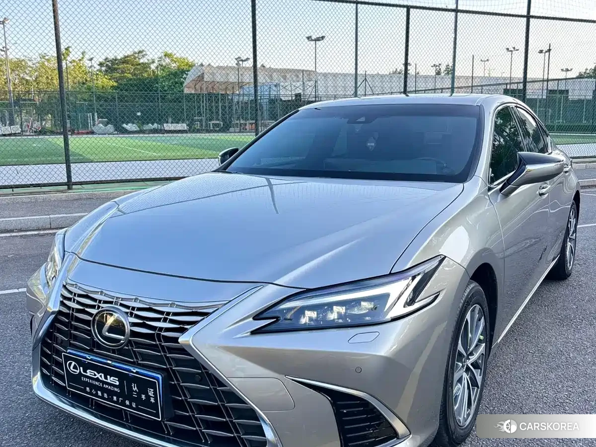 Lexus ES id 4680833 из Китая 9