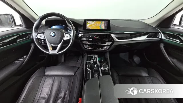 BMW 5 Series (G30) id 3568074 из Кореи 17