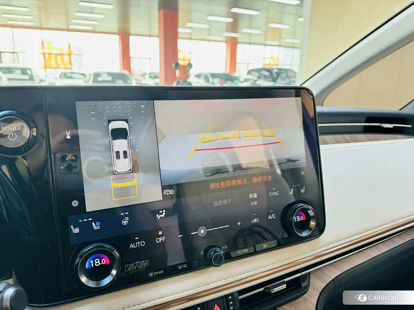 Lexus LM id 4681088 из Китая 10