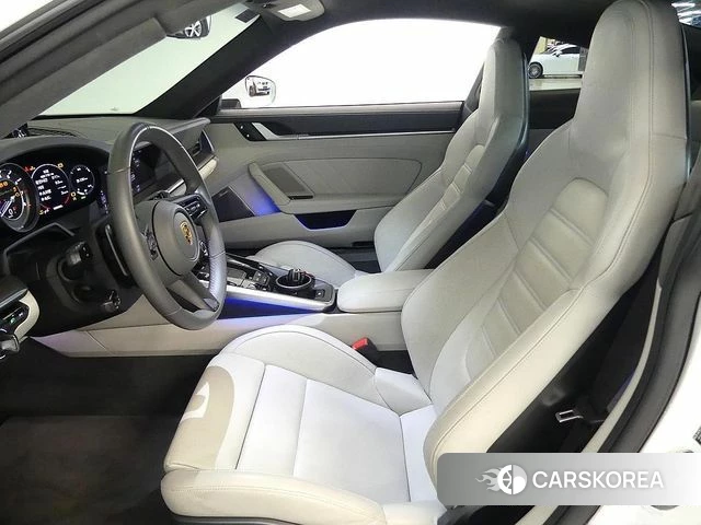 Porsche 911(992) id 4202589 из Кореи 17