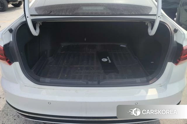 Volkswagen Bora id 4253226 из Китая 14