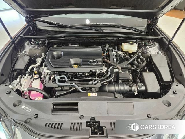 Lexus ES300h 7th generation id 3791837 из Кореи 12