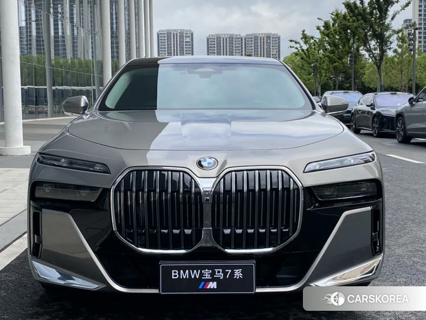 BMW 7 series id 4461541 из Китая 16