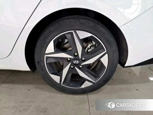 Hyundai Elantra id 4276583 из Китая 17