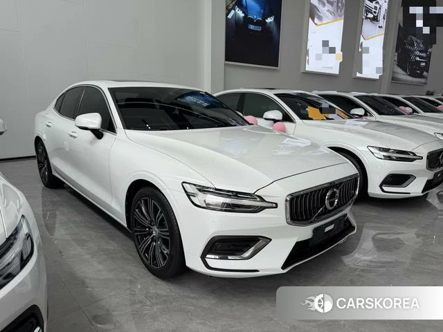 Volvo S60 id 4215764 из Китая 7