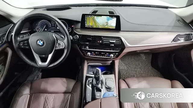 BMW 5 Series (G30) id 3085637 из Кореи 17