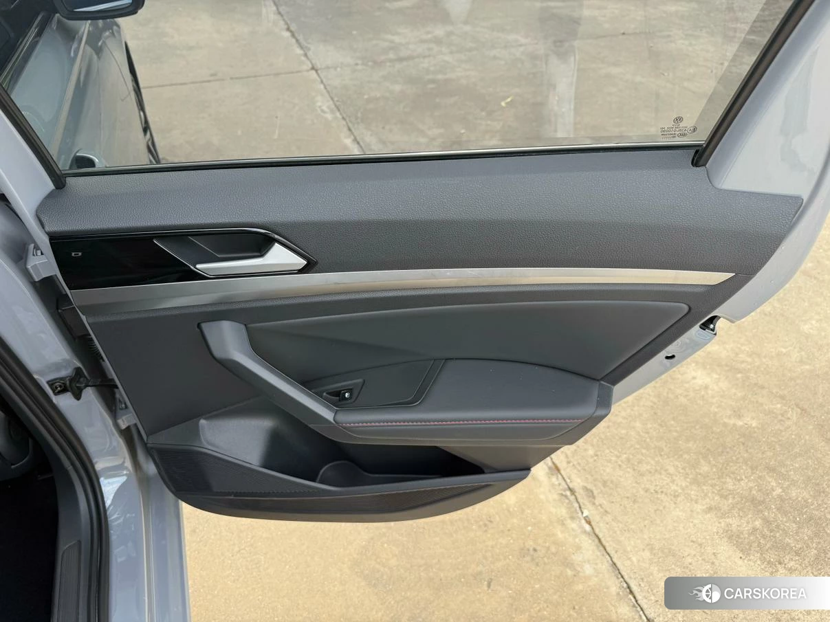 Volkswagen Lavida id 4473584 из Китая 11