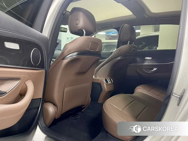 Mercedes-Benz E-class id 4208674 из Китая 7