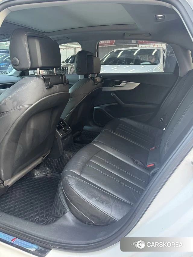 Audi A4L id 4334724 из Китая 7