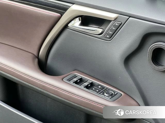 Lexus RX id 4277421 из Китая 14