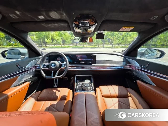 BMW 7 Series (G70) id 2888912 из Кореи 17