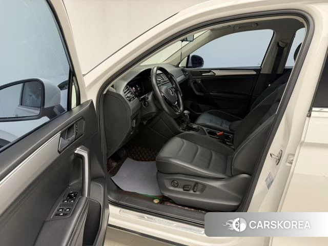 Volkswagen Tiguan L id 4359006 из Китая 14