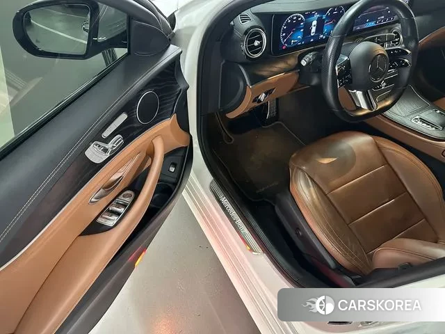Mercedes-Benz E-Class W213 id 3033334 из Кореи 17