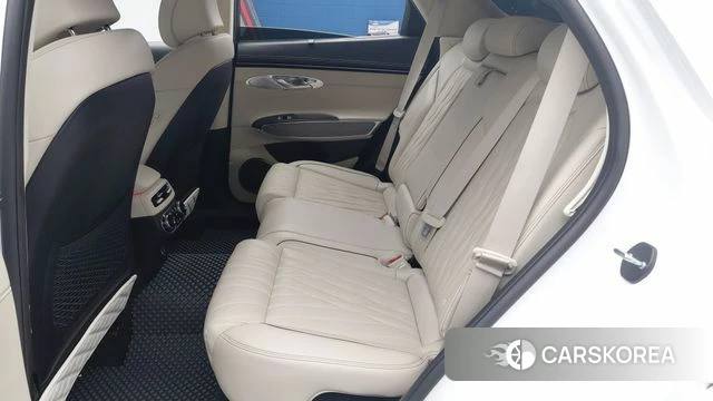 Genesis GV70 id 4500173 из Кореи 17